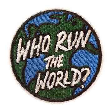 strygemærke-outdoor-jordklode-who-run-the-world-patch